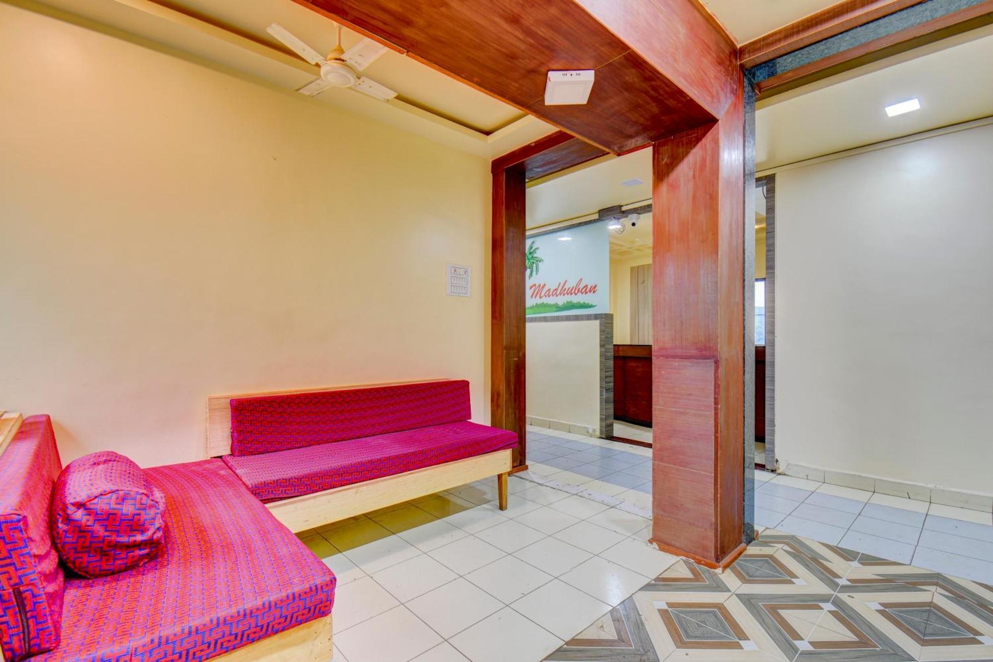 Collection O Madhuban Resort Gorhe Khurd Bagian luar foto